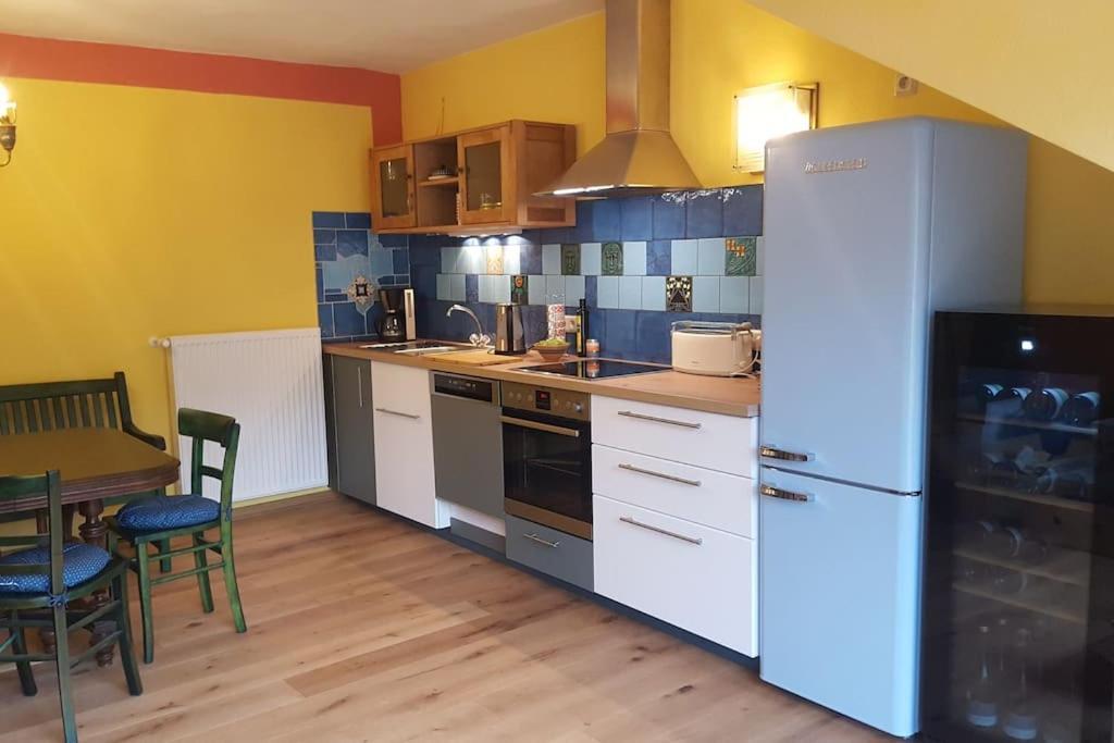 Casa Barzen - Stilvoll Urlauben An Der Mosel Appartement Reil Buitenkant foto