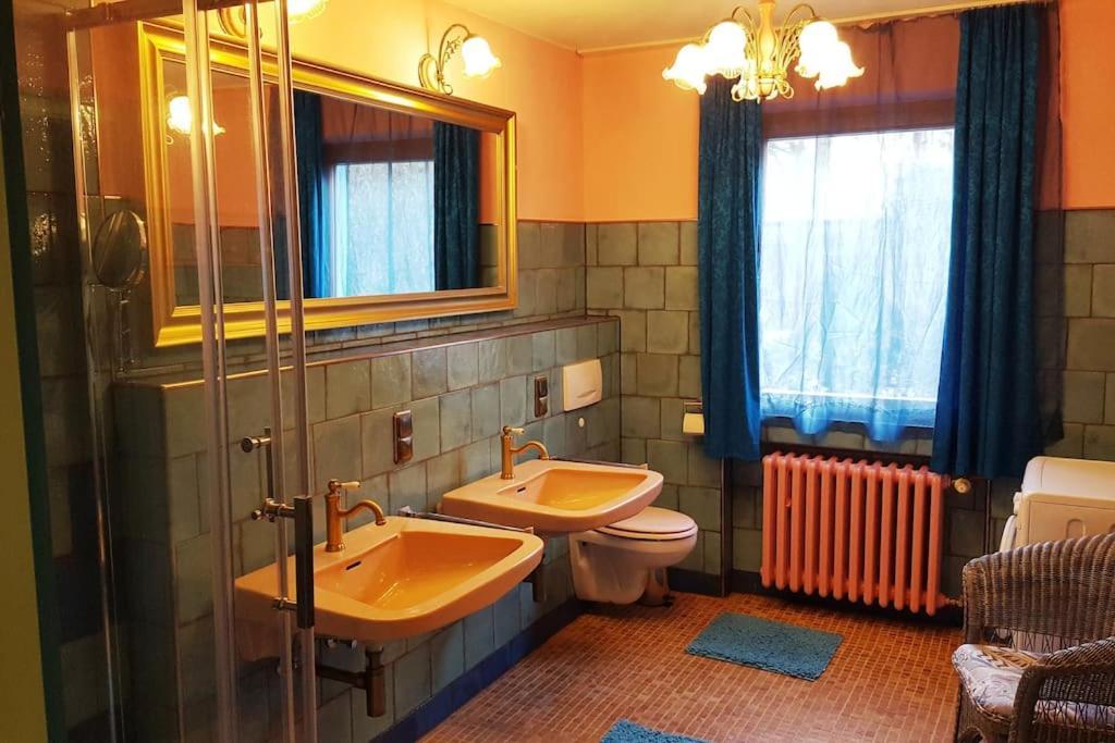 Casa Barzen - Stilvoll Urlauben An Der Mosel Appartement Reil Buitenkant foto
