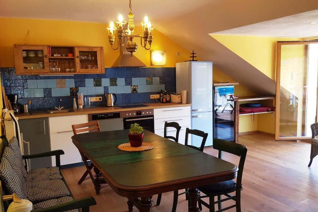 Casa Barzen - Stilvoll Urlauben An Der Mosel Appartement Reil Buitenkant foto