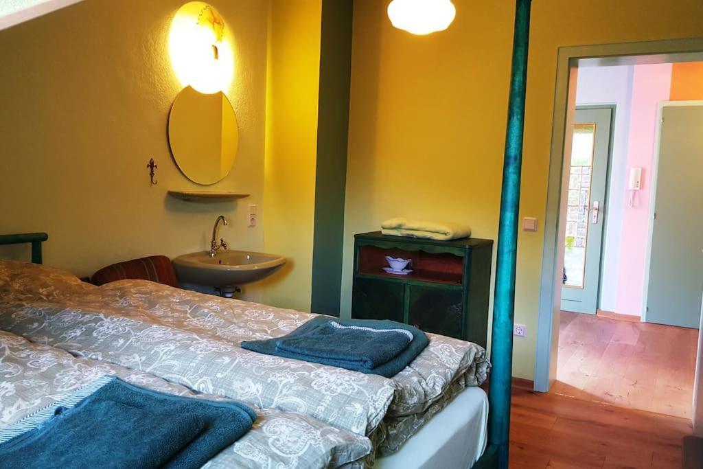 Casa Barzen - Stilvoll Urlauben An Der Mosel Appartement Reil Buitenkant foto